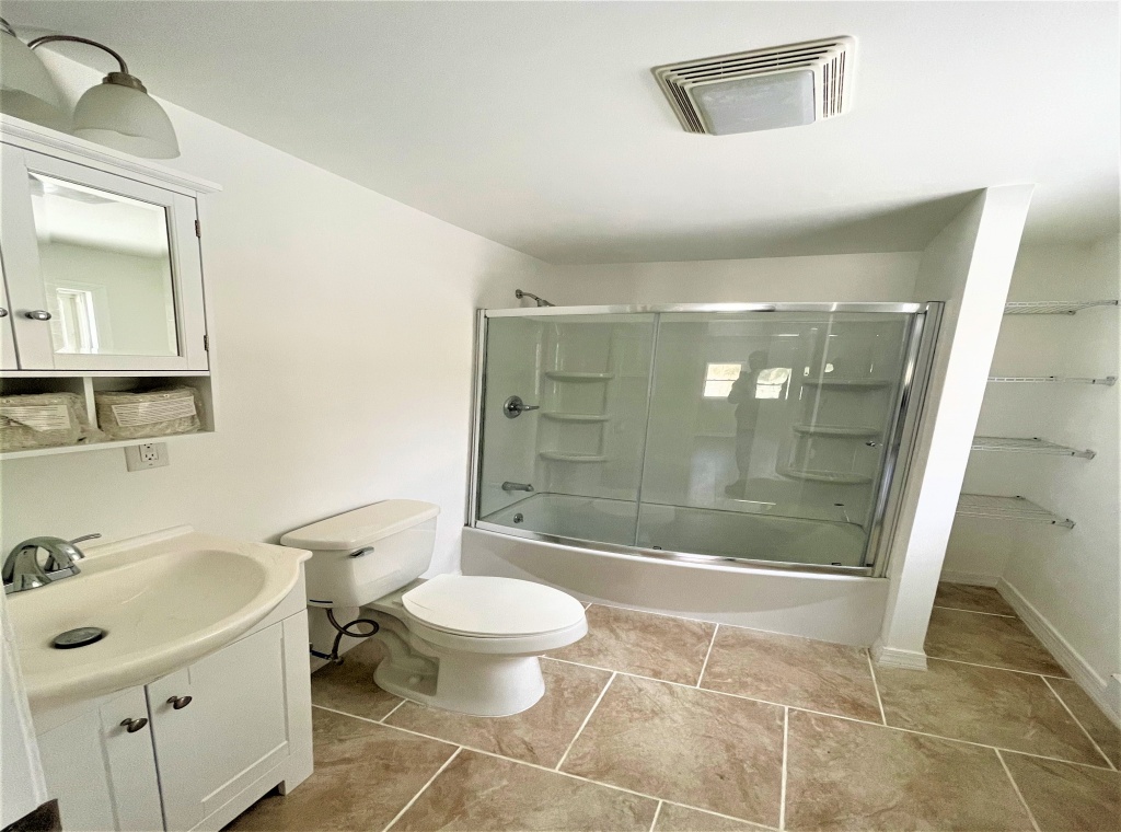 5 Bedrooms Bedrooms, ,3 BathroomsBathrooms,Villa,For Sale,1008