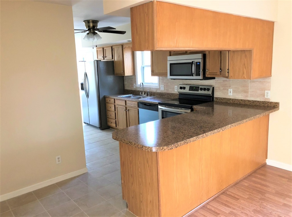 6 Bedrooms Bedrooms, ,3 BathroomsBathrooms,Villa,For Sale,1009