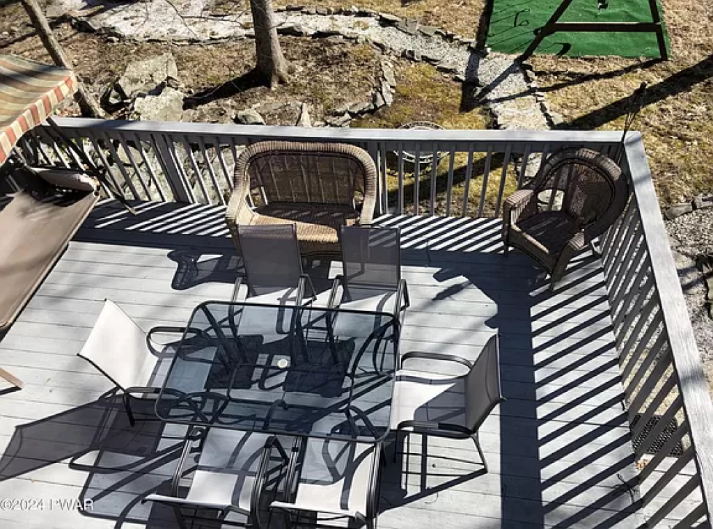 4 Bedrooms Bedrooms, ,3 BathroomsBathrooms,Villa,For Sale,1015