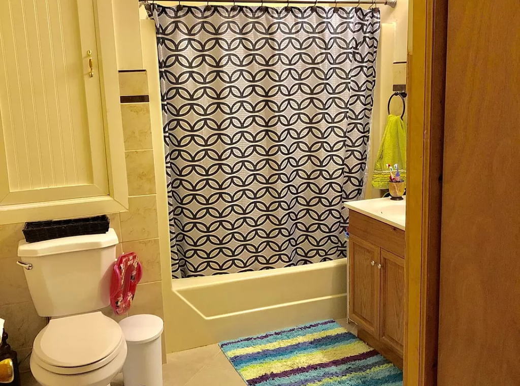 4 Bedrooms Bedrooms, ,3 BathroomsBathrooms,Villa,For Sale,1015