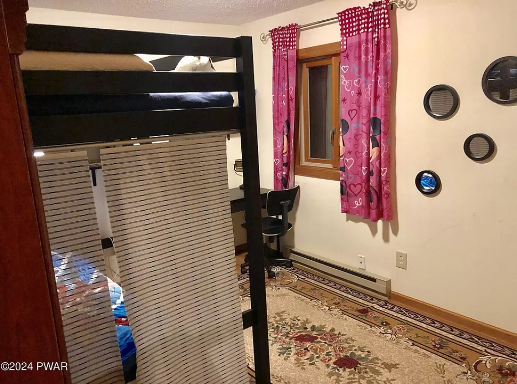 4 Bedrooms Bedrooms, ,3 BathroomsBathrooms,Villa,For Sale,1015